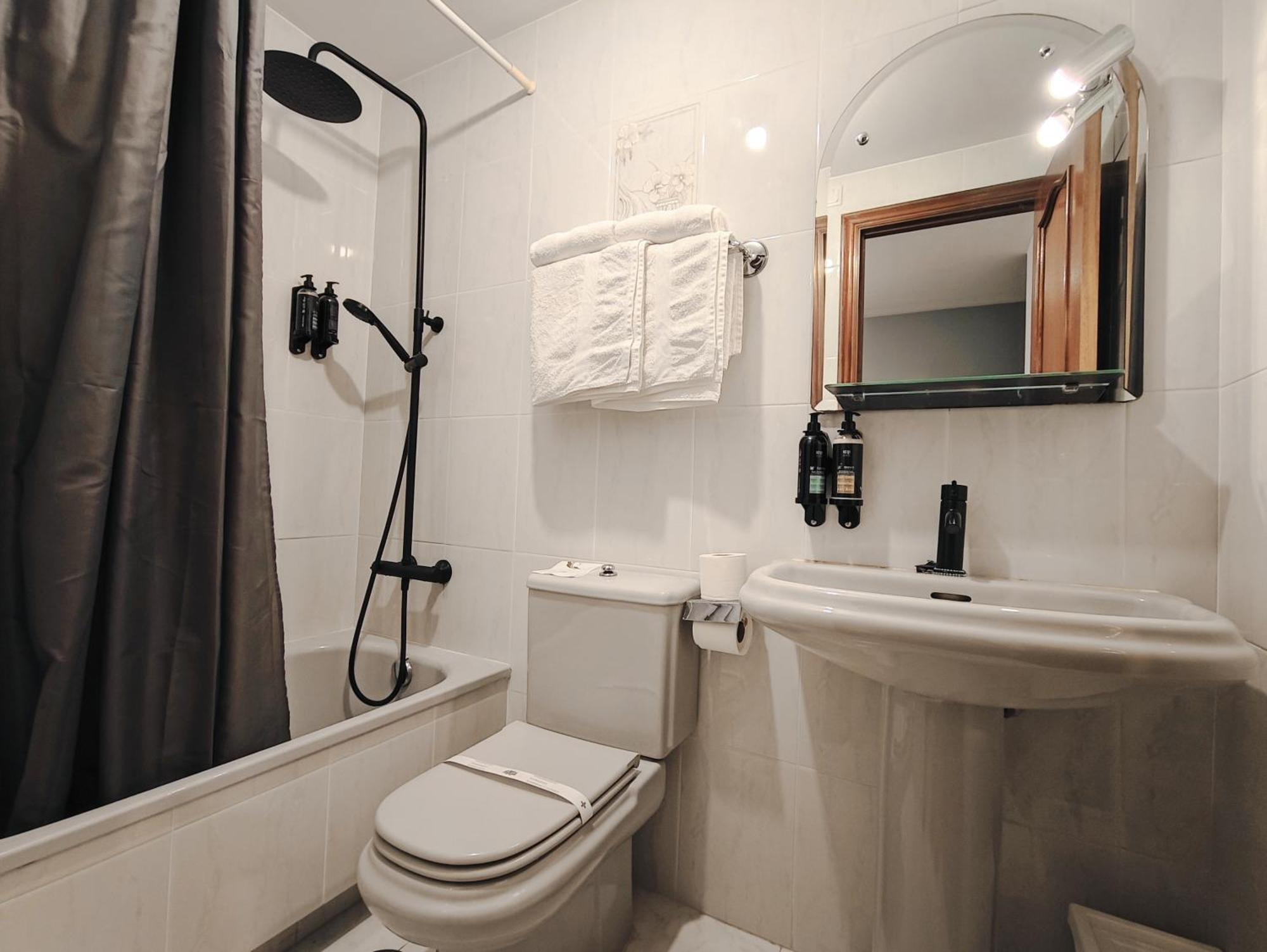 Hotel Nest El Camino *